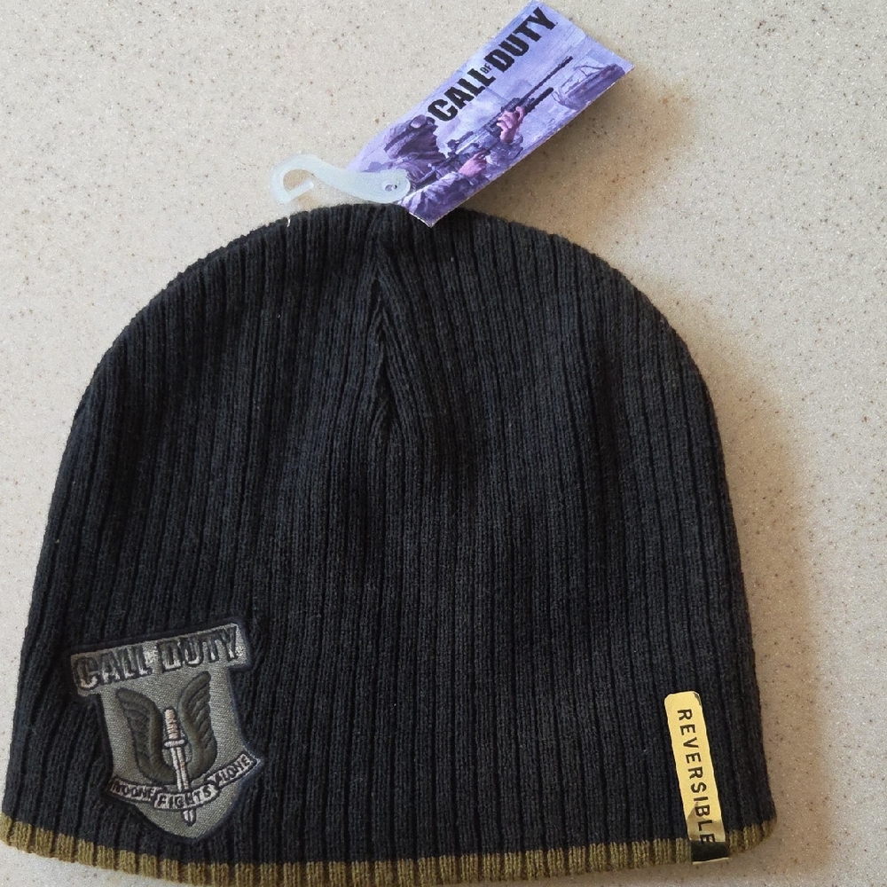 Call of Duty Black and Gold Reversible Beanie